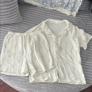NWOT 100% Muslin Cotton Pajama Set